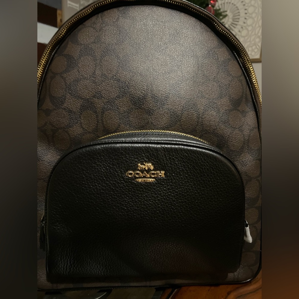 I am selling this Brand New Coach backpack, real leather, never been used. - Picture 2 of 4